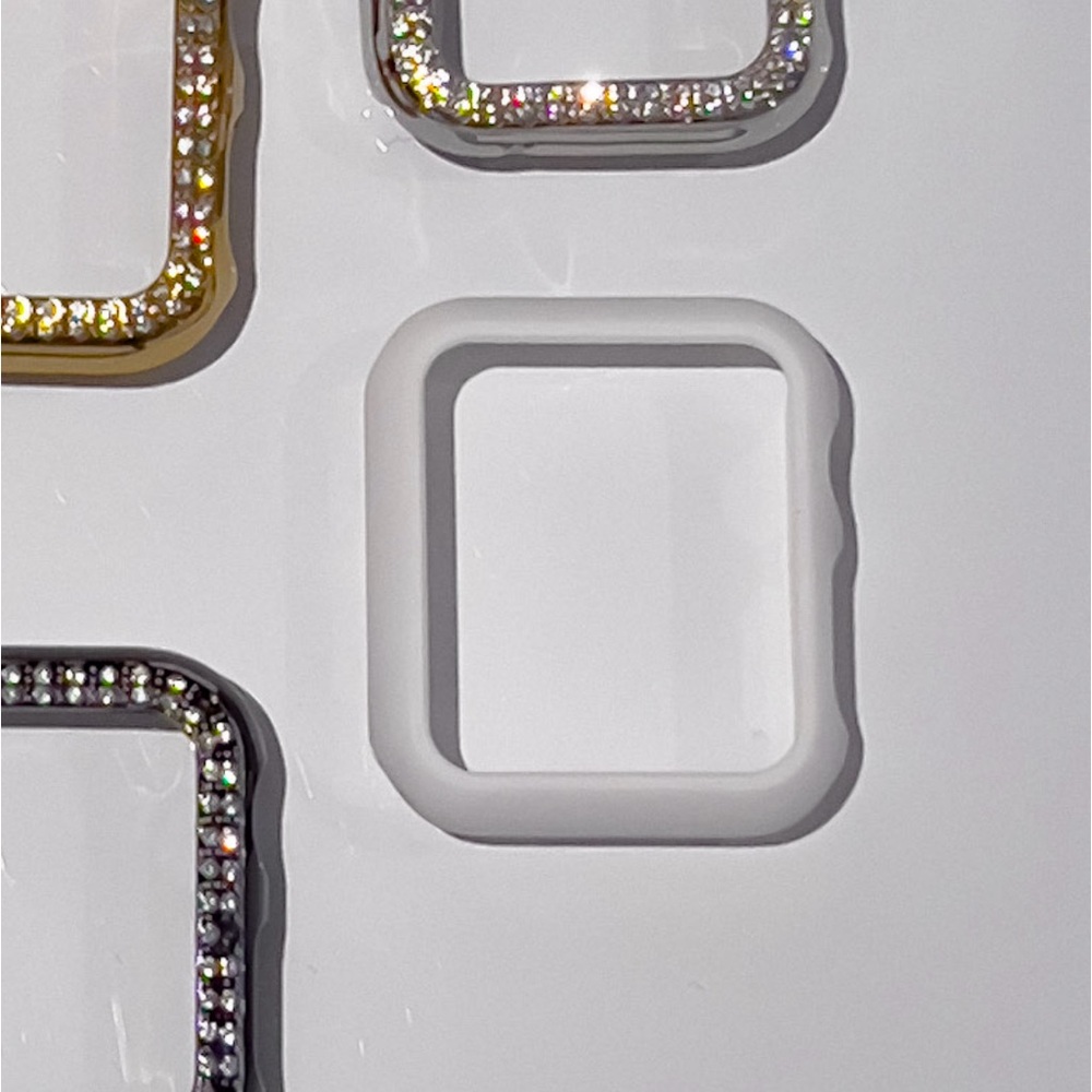 Free when bundled! 41mm White Snap On Apple Watch Case
